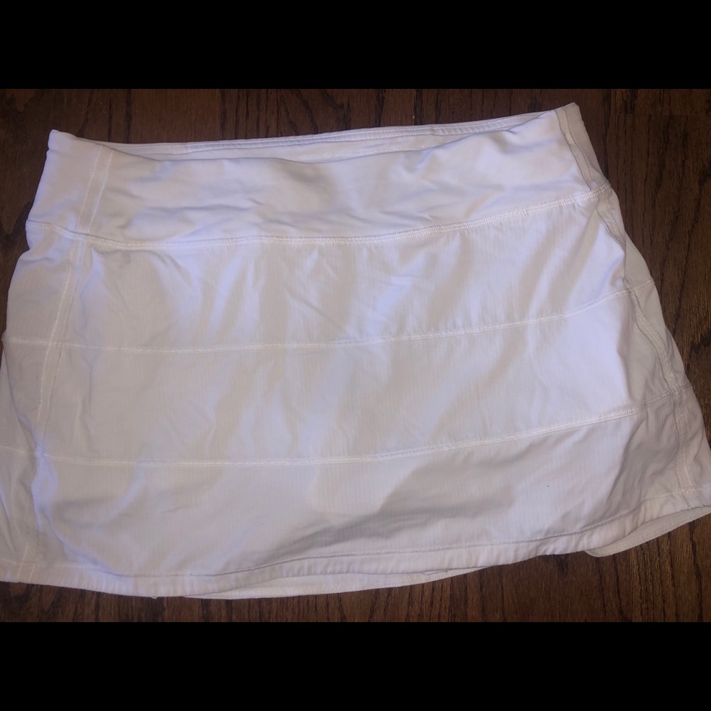 Lululemon pace rival skirt